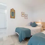 Apartment Facing The Sea And Marina